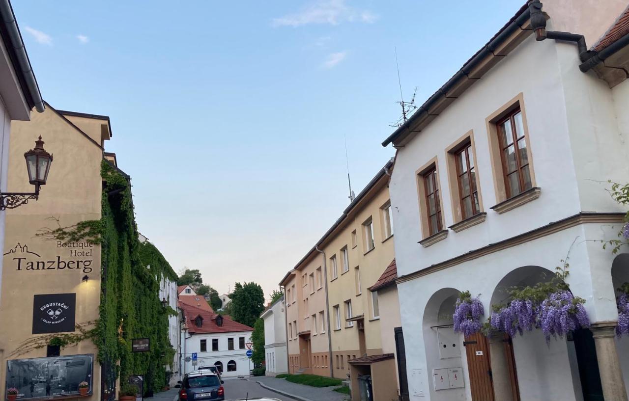 Family Provence Mikulov Leilighet Eksteriør bilde