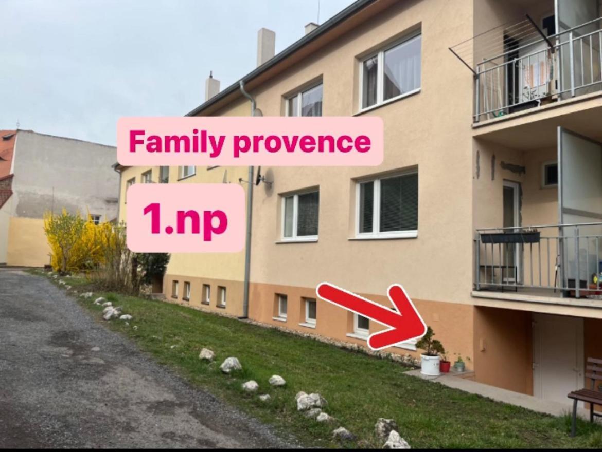 Family Provence Mikulov Leilighet Eksteriør bilde